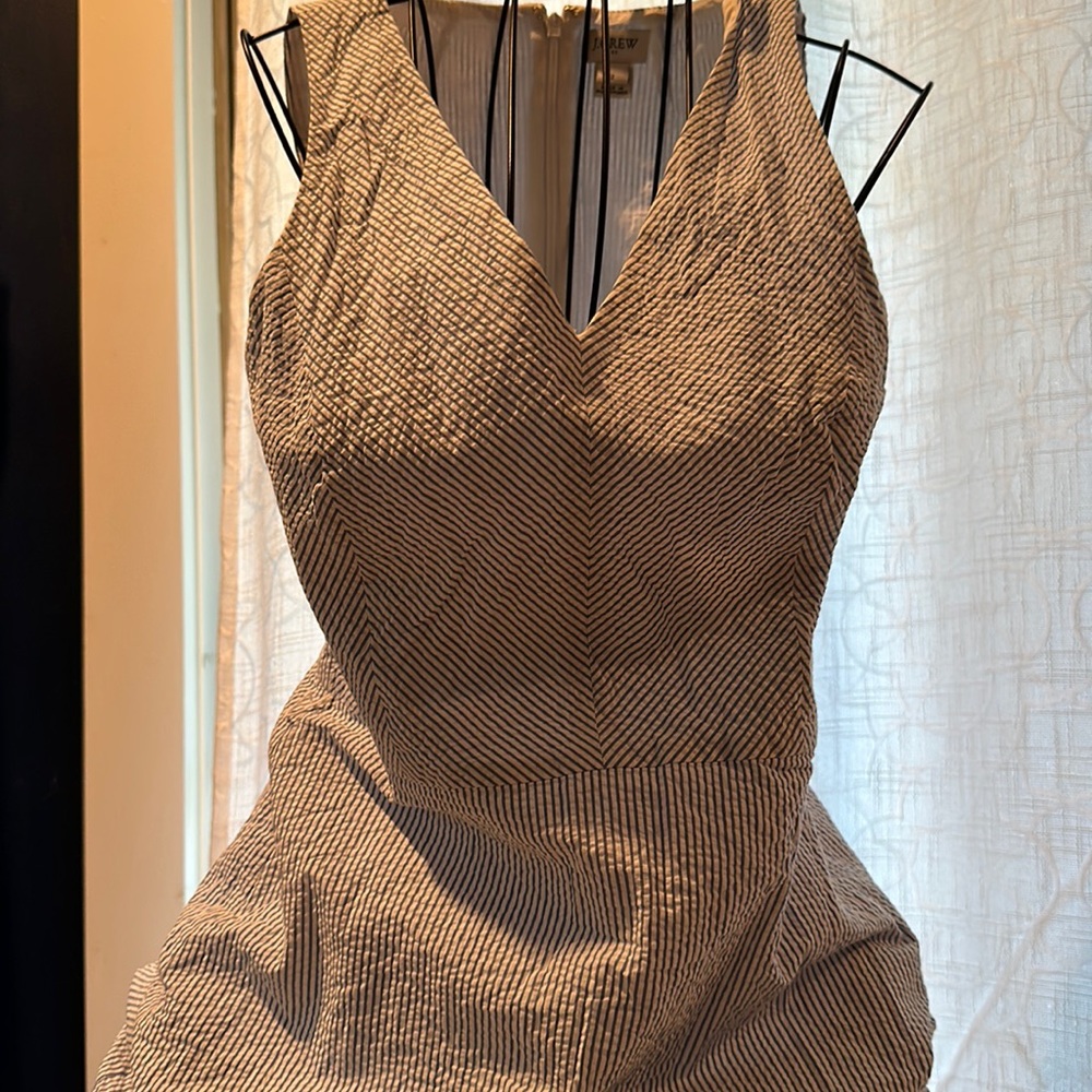 Sz 2 JCREW seersucker dress super cute back zipper and belt